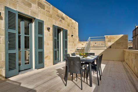 airbnb valletta